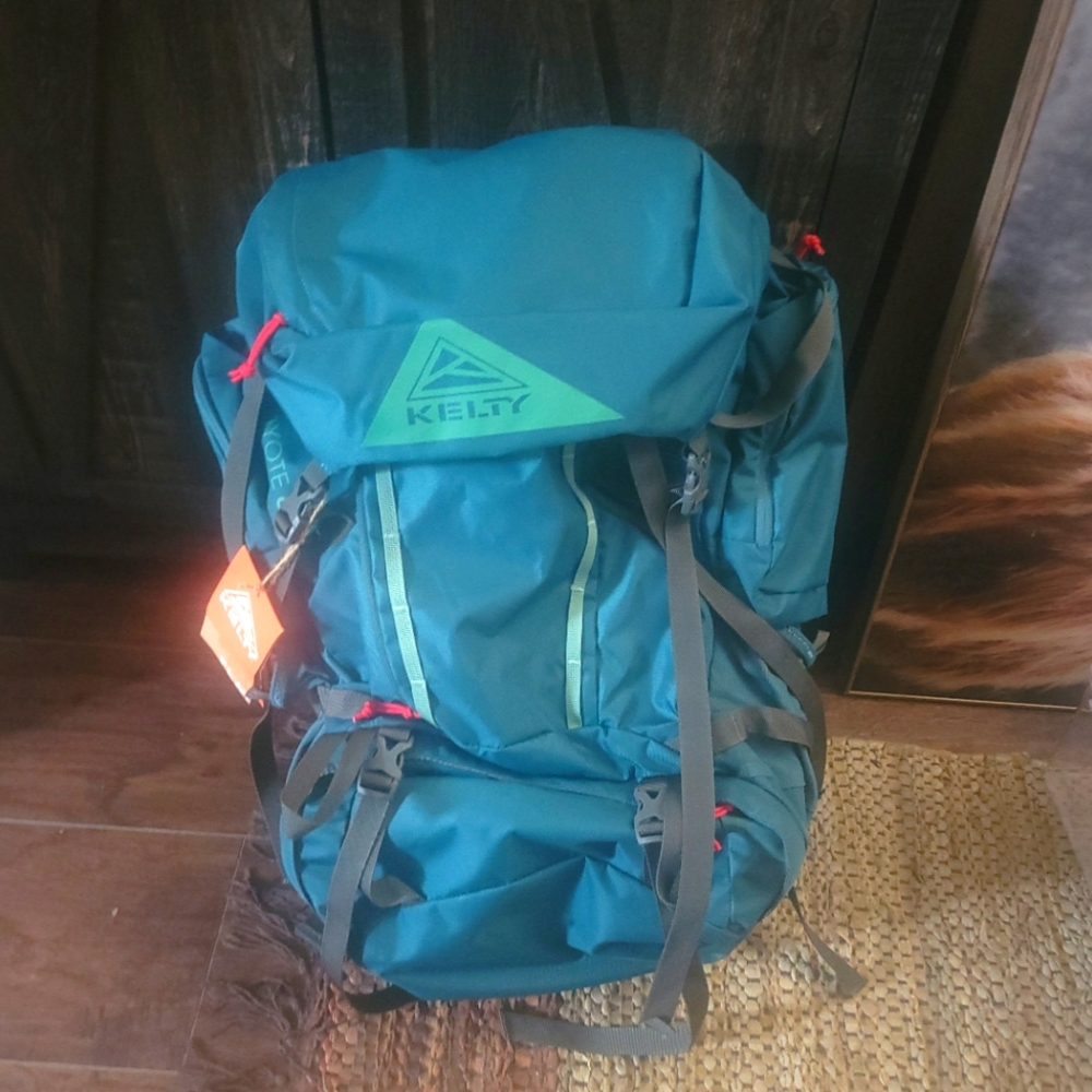 Kelty Cyote 60L Womens Hiking Backpack